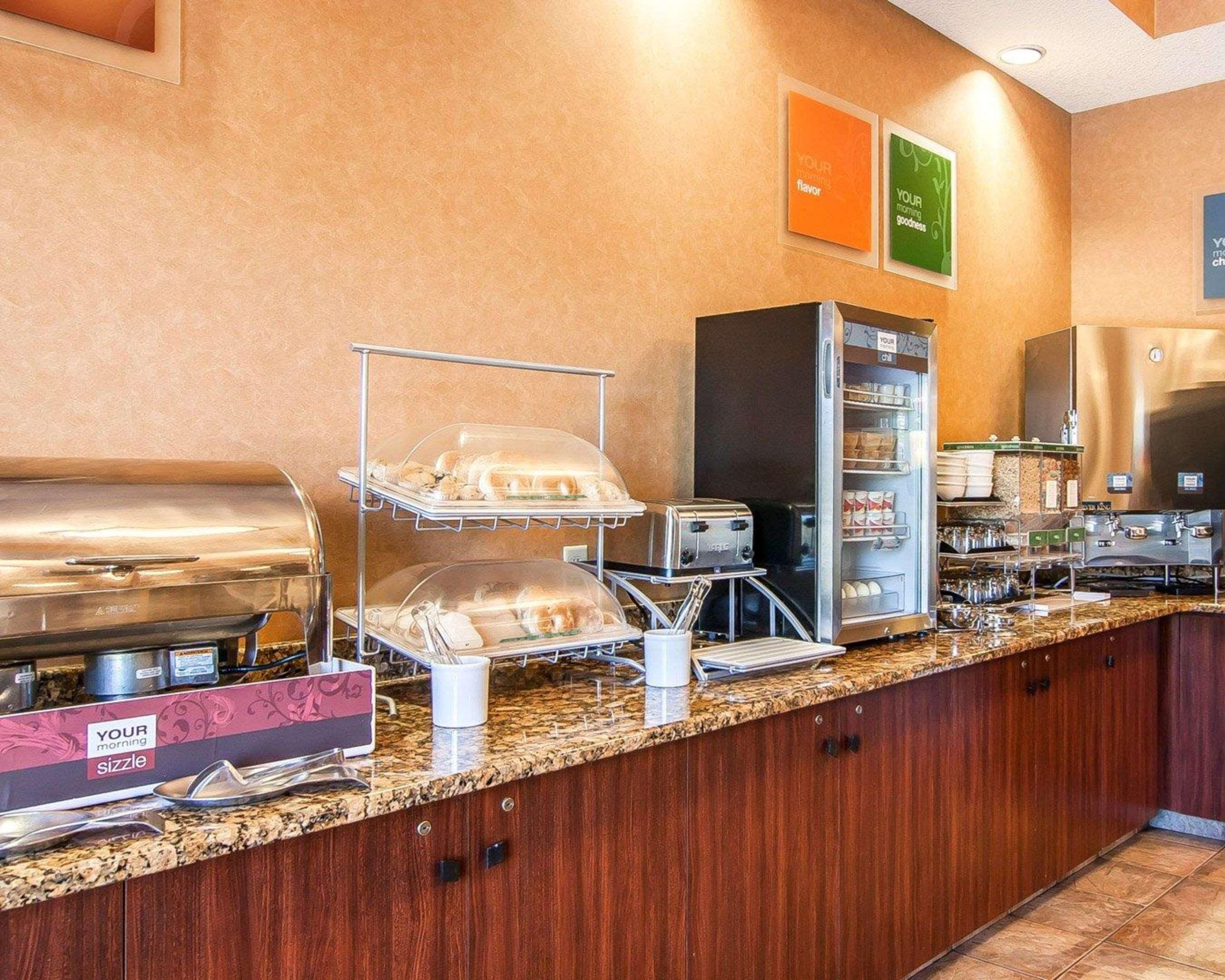 Comfort Suites Redmond Airport Екстер'єр фото