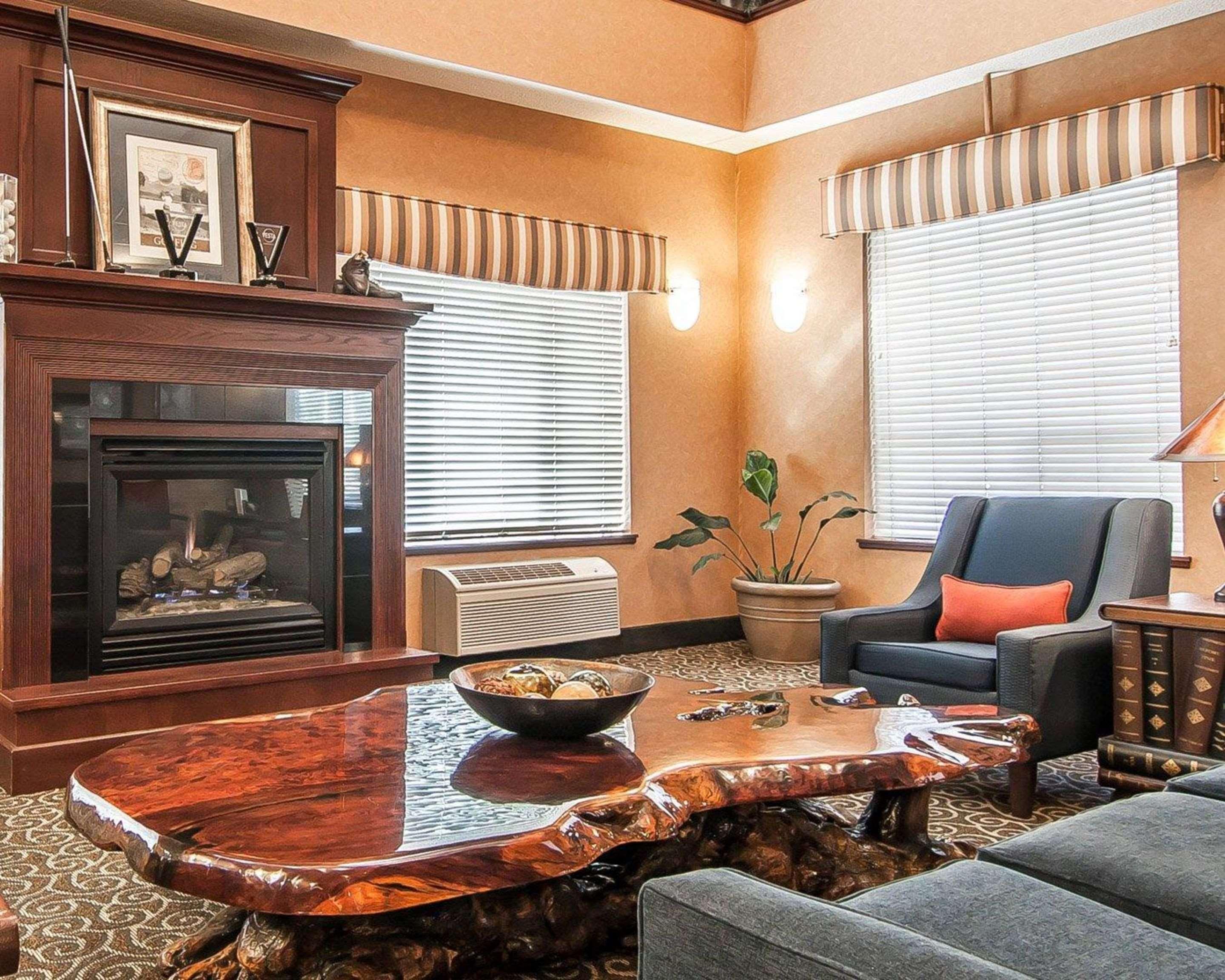 Comfort Suites Redmond Airport Екстер'єр фото