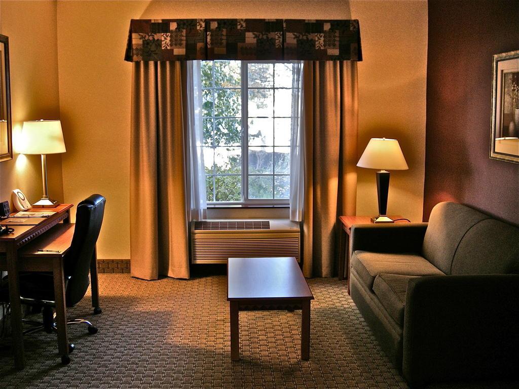 Comfort Suites Redmond Airport Екстер'єр фото