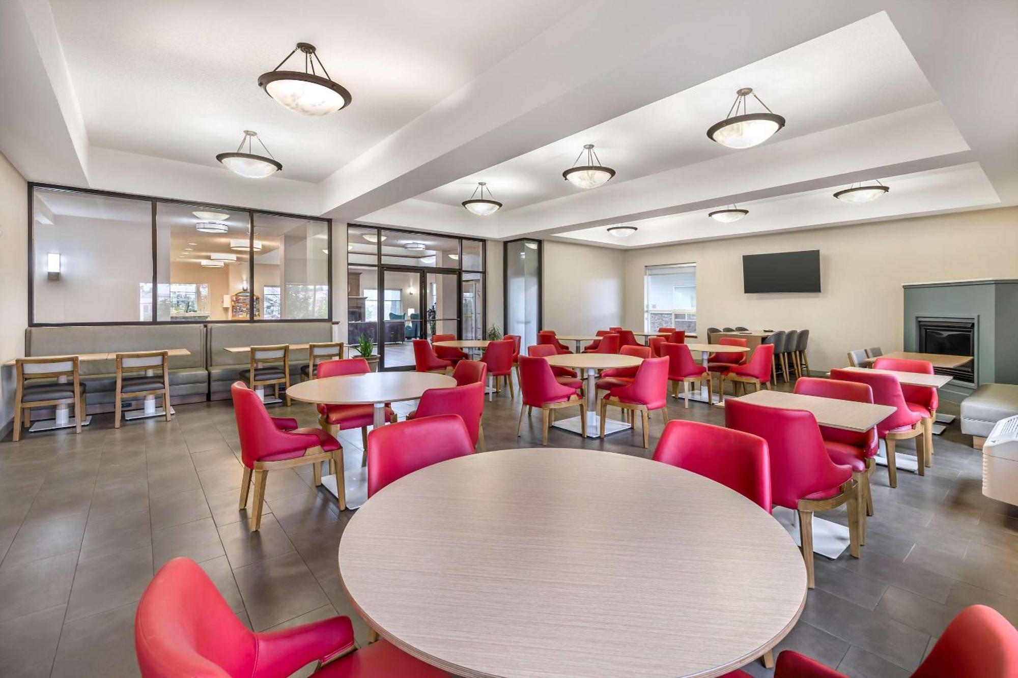 Comfort Suites Redmond Airport Екстер'єр фото