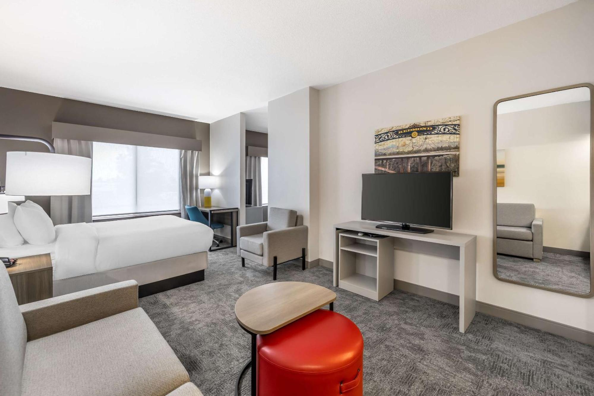 Comfort Suites Redmond Airport Екстер'єр фото